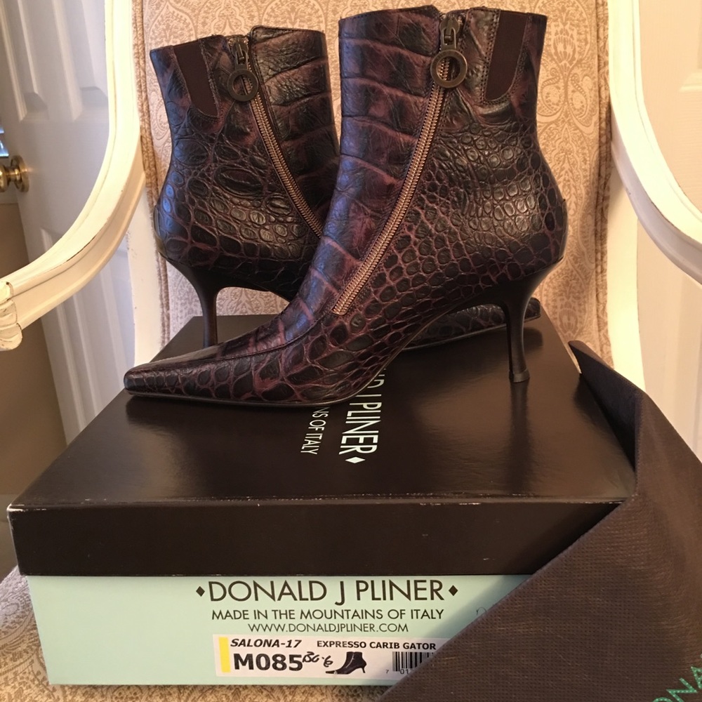 Donald J Pliner Salona Boots Size 8.5